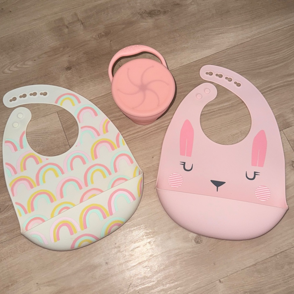Cloud Island Silicone Bibs 2 Pack and Silicone Snack Cup